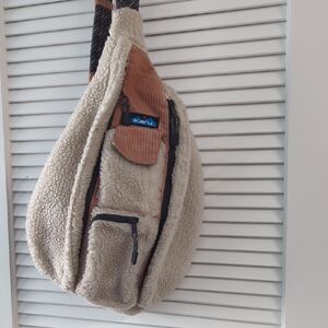 Kavu Rope Fuzz Warm Pink Corduroy + Cream Sherpa Sling Bag